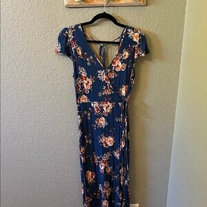 Xhilaration Floral Maxi Dress Size Medium